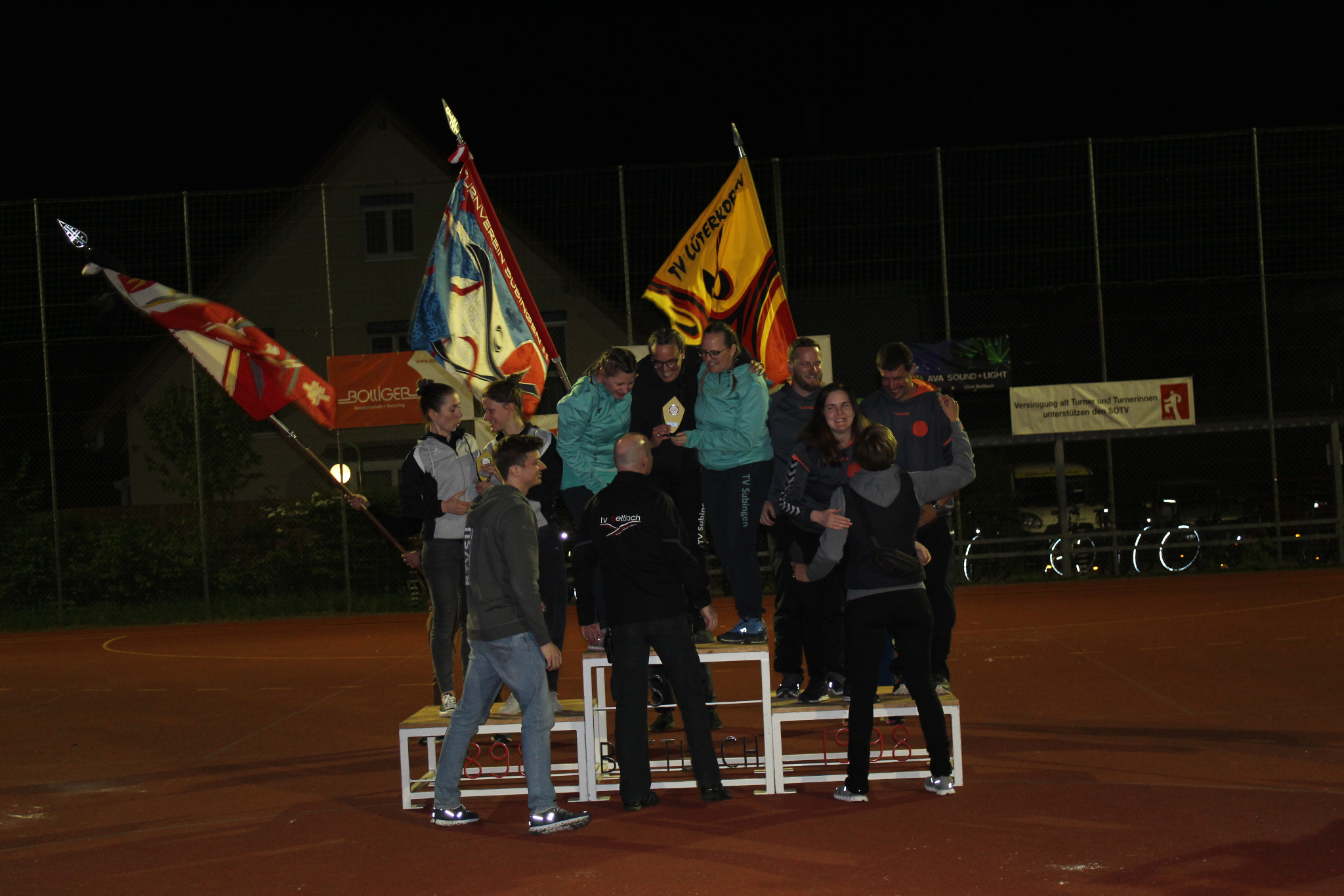 Bild (304)